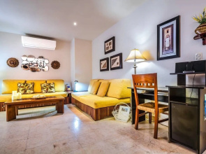 Charming 1 BR Between 5th Avenue and the Beach