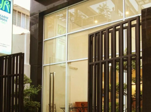 Yellow House Saigon Hotel