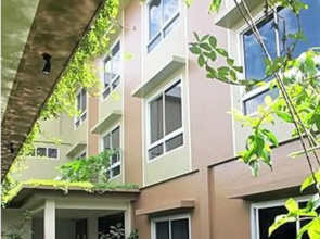 Jhoanie Hotel