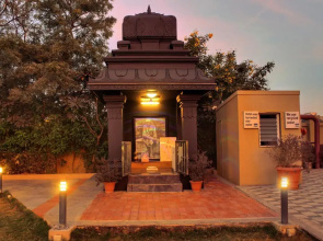 Temple Tree Hotel Shirdi