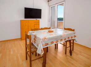 Nice Apartment in Supetarska Draga With Wifi and 1 Bedrooms