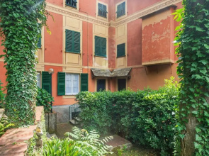 Camogli Bright Apartment with Parking