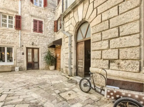 Kotor Old Town Charm Apartment