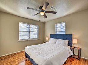 Fayetteville Vacation Rental - 2 Mi to Dtwn!