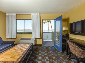 The Nautical Beachfront Resort