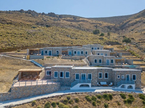 Nisides Suites