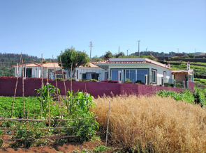 Secluded Tranquil Spacious Villa, Stunning Views, Heated Pool & A/C | Theo's