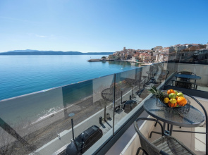 Wind Rose apartments-beachfront