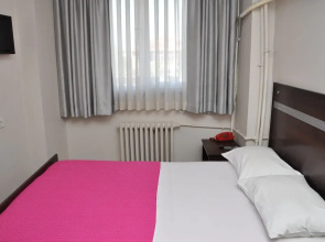 Otel Öz Yavuz