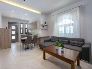 Lardos Luxury Apartments