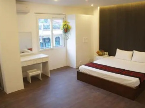 New Moon Apartment