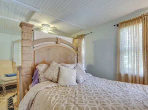 Charming Danbury Cottage w/ Lake Kenosia Access!