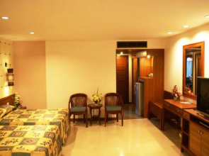 Royal Twins Palace Hotel