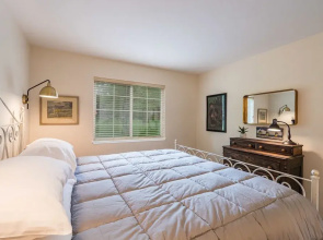 S 1425 2 Bedroom Condo by RedAwning