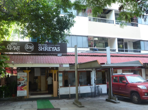 Hotel Shreyas