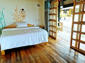 Kokomo Dive Resort Accommodation Hotel