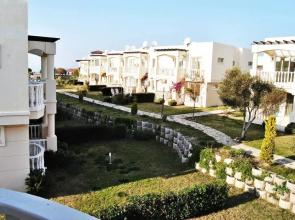 1 Bedroom Apartment Lake View 5 by Likya Global