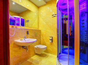 Hotel Holiday Park