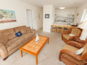 Mai Kai 6A Condo With Bbq, a Block Away From North End Beach by Redawning