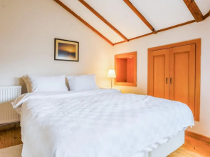Spacious Private Villa With Pool in Sile