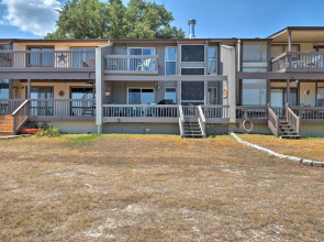 Waterfront Lake Travis Home w/ Pool Access!