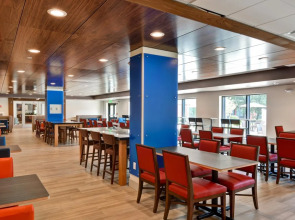 Holiday Inn Express Boston by IHG