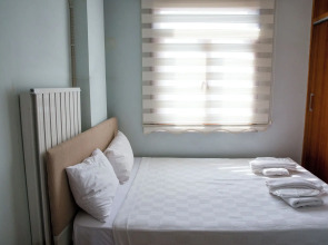 Omar Sultan Park Suites