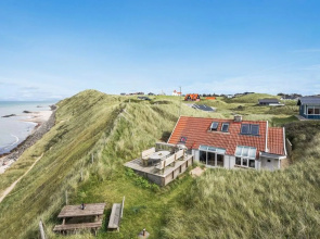 "Grazian" - 50m from the sea in NW Jutland