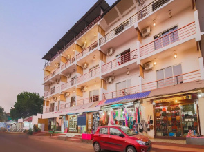 OYO 15449 Hotel Padma