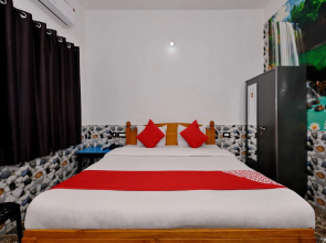 OYO 10809 Hotel Tushar Inn