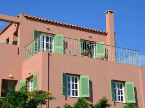 Aegina Colors