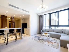 Vesta - Luxury Studio - Aeon Tower