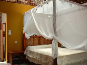 Villa 5 - Modern 2 Bed Villa in Playa Chiquita
