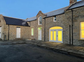 Grainbank Mews