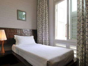 Santa Grand Hotel Little India