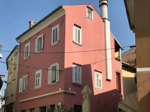Casa Mia Apartments & Suites