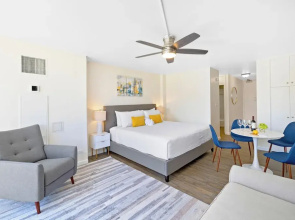 Ilikai Marina Studios by Midway Vacations