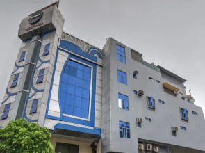 OYO 16933 Hotel Sunrize