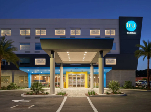 Tru by Hilton Jacksonville South Mandarin