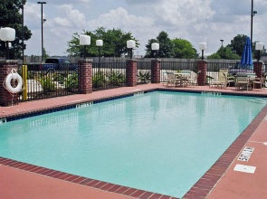 Holiday Inn Express Hotel & Suites Greenville