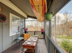 Whittier Vacation Rental Cabin: Pets Welcome!