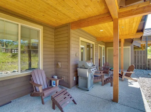 Suncadia Resort Townhome w/ Grill + Fireplace