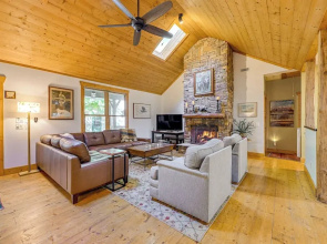 Near Hiking & Outdoor Rec: Cabin in Sapphire