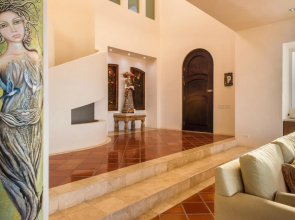 Luxury 5BR Villa, Sleeps 14 W/ocean View: Villa Perla de Law