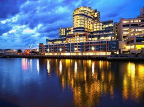 Melbourne Holiday Apartments Flinders Wharf