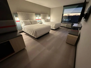 avid hotel Fort Wayne North by IHG