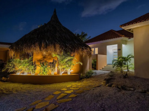 NEW Villa - Beautiful 3BR 2BA With Private Pool