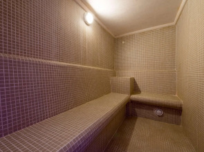 Отель Barcelona Condal Mar Affiliated by Meliá