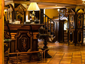 Hotel Ambassador