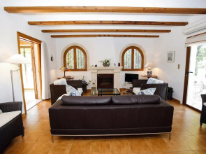 013 Villa Pinos